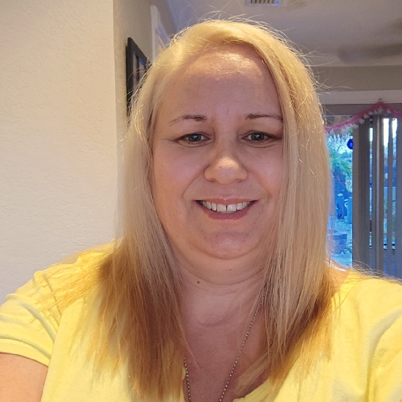 Meet your Posher, Mary Jo - Picture 1 of 1